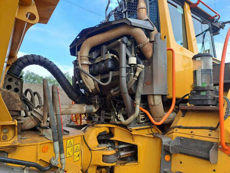 Zalomené klouby-dampry  2019 Volvo A45G (14)