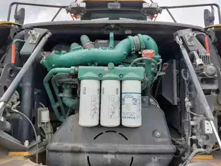 Zalomené klouby-dampry  2019 Volvo A 45 G (31)