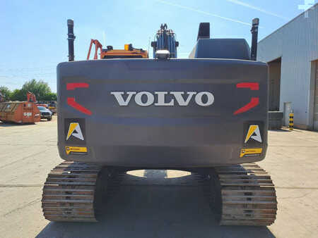 Korečková rýpadla 2017 Volvo EC220EL (3)