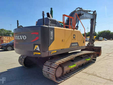 Korečková rýpadla 2017 Volvo EC220EL (4)