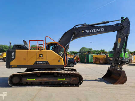 Korečková rýpadla 2017 Volvo EC220EL (5)
