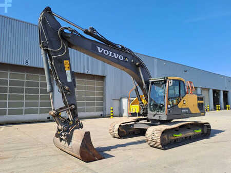 Korečková rýpadla 2017 Volvo EC220EL (7)