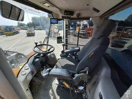 Ładowarki kołowe 2016 Volvo L 180 H (17)