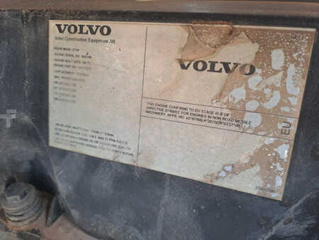 Kolové nakladače 2013 Volvo L180G (18)