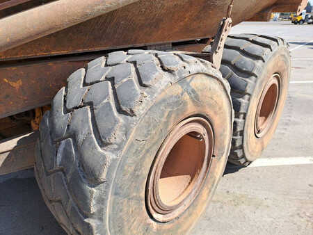 Knickgelenkte Muldenkipper/Dumper 2013 Volvo A25F (10)