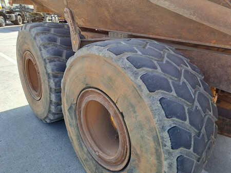 Knickgelenkte Muldenkipper/Dumper 2013 Volvo A25F (11)