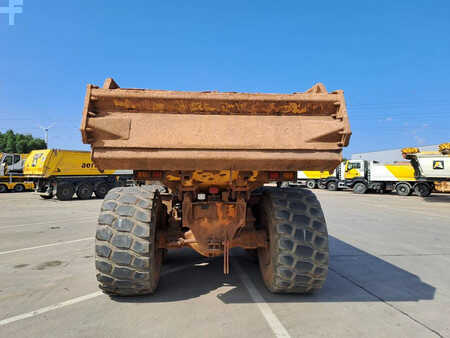 Knickgelenkte Muldenkipper/Dumper 2013 Volvo A25F (3)