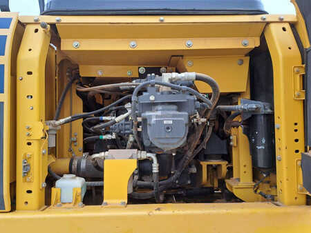 Kettenbagger 2018 Komatsu HB365LC-3 (16)