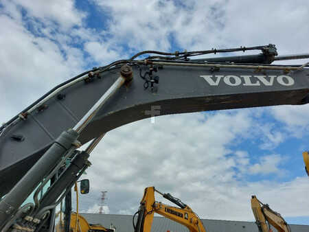 Escavadora de rastos 2016 Volvo EC 380 E NL (13)