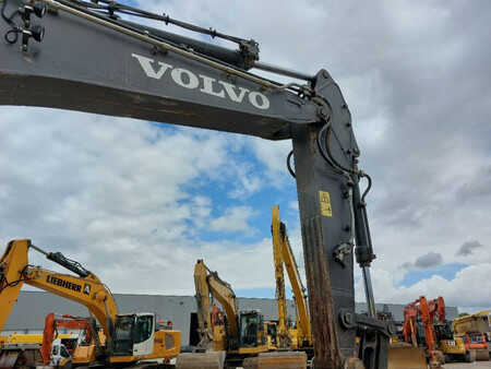 Escavadora de rastos 2016 Volvo EC 380 E NL (14)