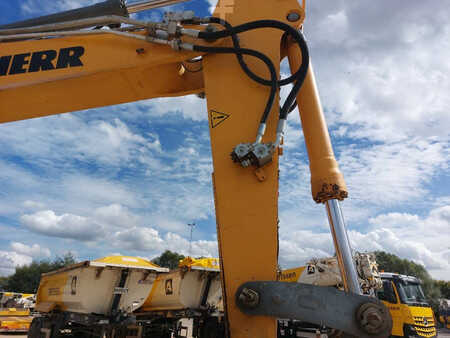 Koparki gąsienicowe 2018 Liebherr R946LC (Lifting Cab) (24)