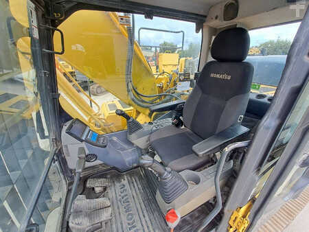 Escavatori cingolati 2016 Komatsu HB215LC-2 (21)