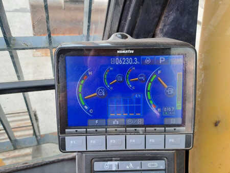 Escavadora de rastos 2016 Komatsu HB 215 LC-2 (30)