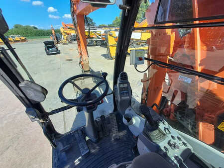 Escavadora de rodas 2016 Hitachi ZX 170 W-5 B (24)
