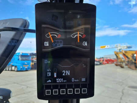 Kolové nakladače 2024 Caterpillar 906 (Bucket+Forks) (22)