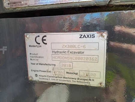 Kedjegraver 2018 Hitachi ZX300LC-6 (10)