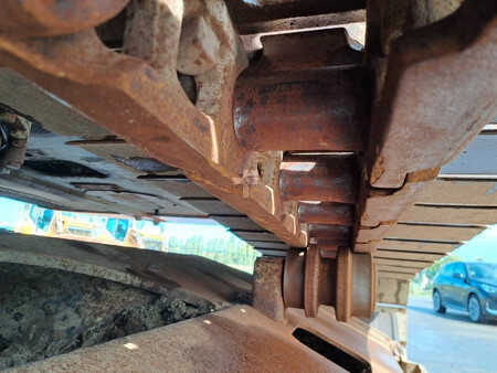 Kedjegraver 2018 Hitachi ZX300LC-6 (13)