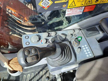 Kedjegraver 2018 Hitachi ZX300LC-6 (21)