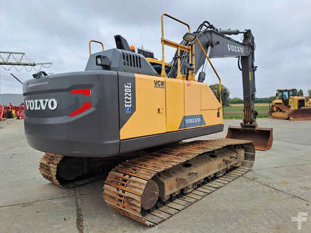 Escavadora de rastos 2015 Volvo EC 220 EL (New Undercarriage) (4)