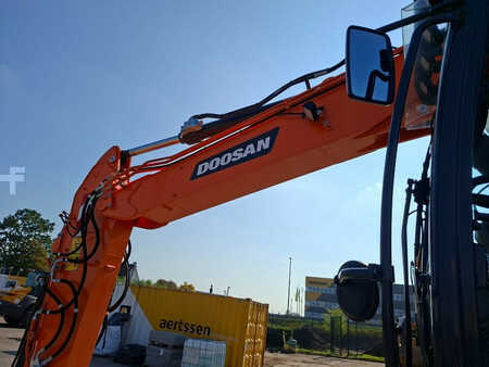 Doosan DX 160 W-7 (EX Demo)