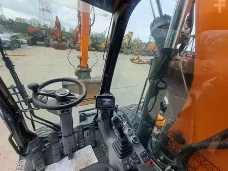Escavatori gommati 2023 Doosan DX160W-7 (24)