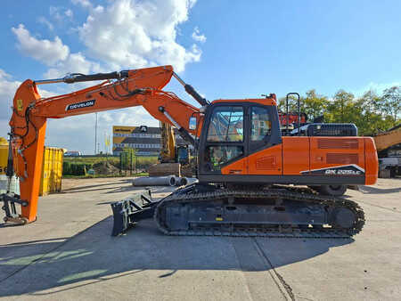 Rupsgraafmachines 2023 DEVELON DX 225 LC-7 (1)
