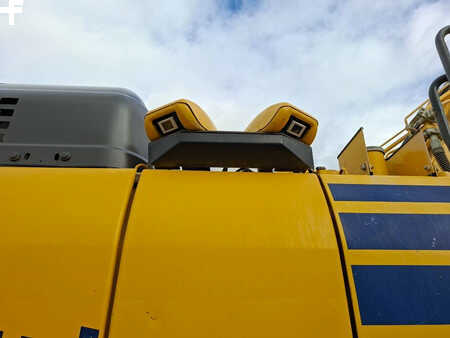 Rupsgraafmachines 2021 Komatsu HB 215 LC-3 (14)