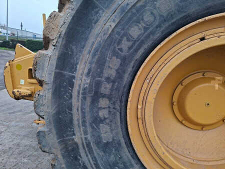 Skrabere 1990 Caterpillar 631 E II ( 3 pcs available) (22)