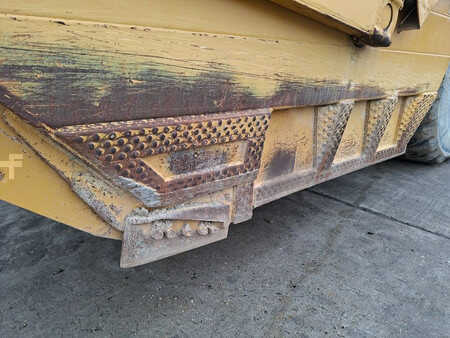 Skrabere 1990 Caterpillar 631 E II ( 3 pcs available) (25)
