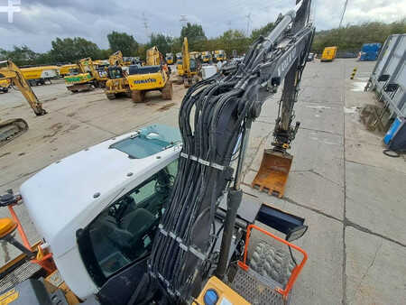 Escavadora de rodas 2018 Volvo EWR150E + Engcon Rototilt (15)