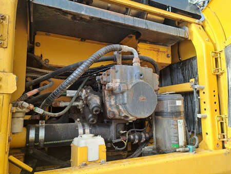 Rupsgraafmachines 2017 Komatsu PC490LC-11 (19)