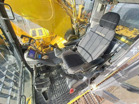 Rupsgraafmachines 2017 Komatsu PC490LC-11 (23)