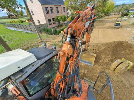 Korečková rýpadla 2007 Hitachi ZX135US (19)