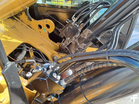 Kettenbagger 2019 Caterpillar 374FL (20)