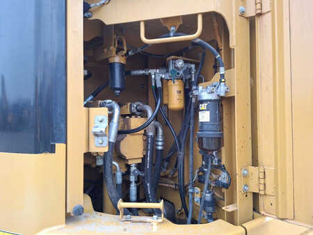 Pelles sur chenilles 2016 Caterpillar 325FL CR (With Trimble 3D GPS) (10)