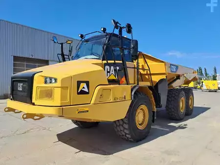 Dumper Articolati 2016 Caterpillar 725C2 (1)