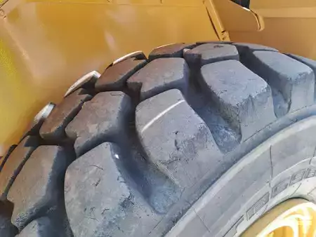 Dumper Articolati 2016 Caterpillar 725C2 (15)