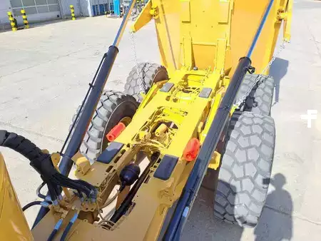 Dumper Articolati 2016 Caterpillar 725C2 (17)