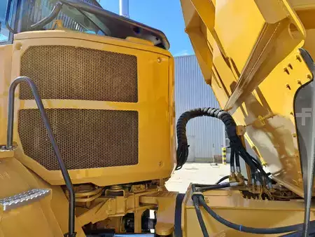 Dumper Articolati 2016 Caterpillar 725C2 (18)