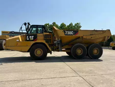 Knikdumpers 2016 Caterpillar 730C2 (1)