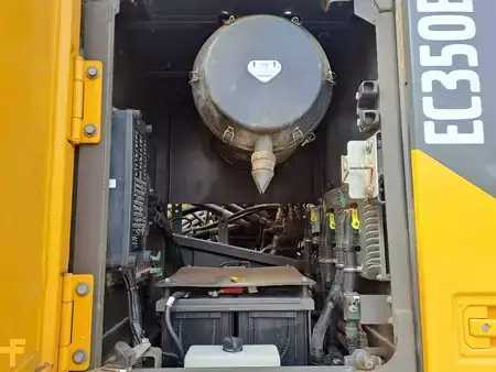 Escavatori cingolati 2022 Volvo EC 350 EL (16)