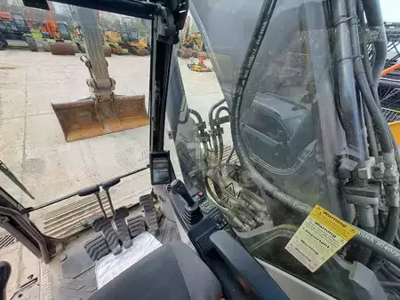 Escavatori cingolati 2022 Volvo EC 350 EL (24)