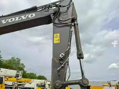 Bæltegraver 2017 Volvo ECR 235 EL (+3 buckets) (18)