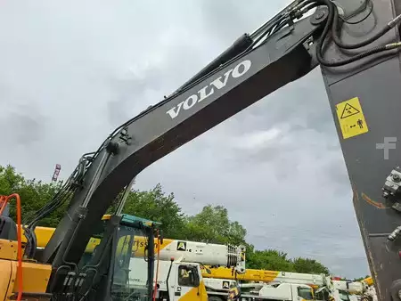 Bæltegraver 2017 Volvo ECR 235 EL (+3 buckets) (19)