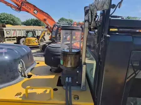 Rupsgraafmachines 2019 Caterpillar 326 FL (24)