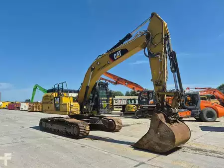 Rupsgraafmachines 2019 Caterpillar 326 FL (3)