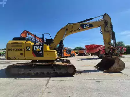 Rupsgraafmachines 2019 Caterpillar 326 FL (4)