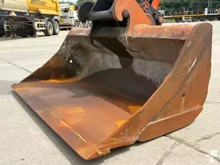 Escavatori gommati 2018 Hitachi ZX140W-6 (3 Pieces available) (15)