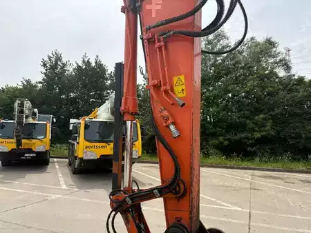 Escavatori gommati 2018 Hitachi ZX140W-6 (3 Pieces available) (18)