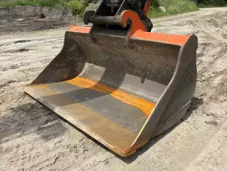 Escavatori gommati 2018 Hitachi ZX140W-6 (3 Pieces available) (16)